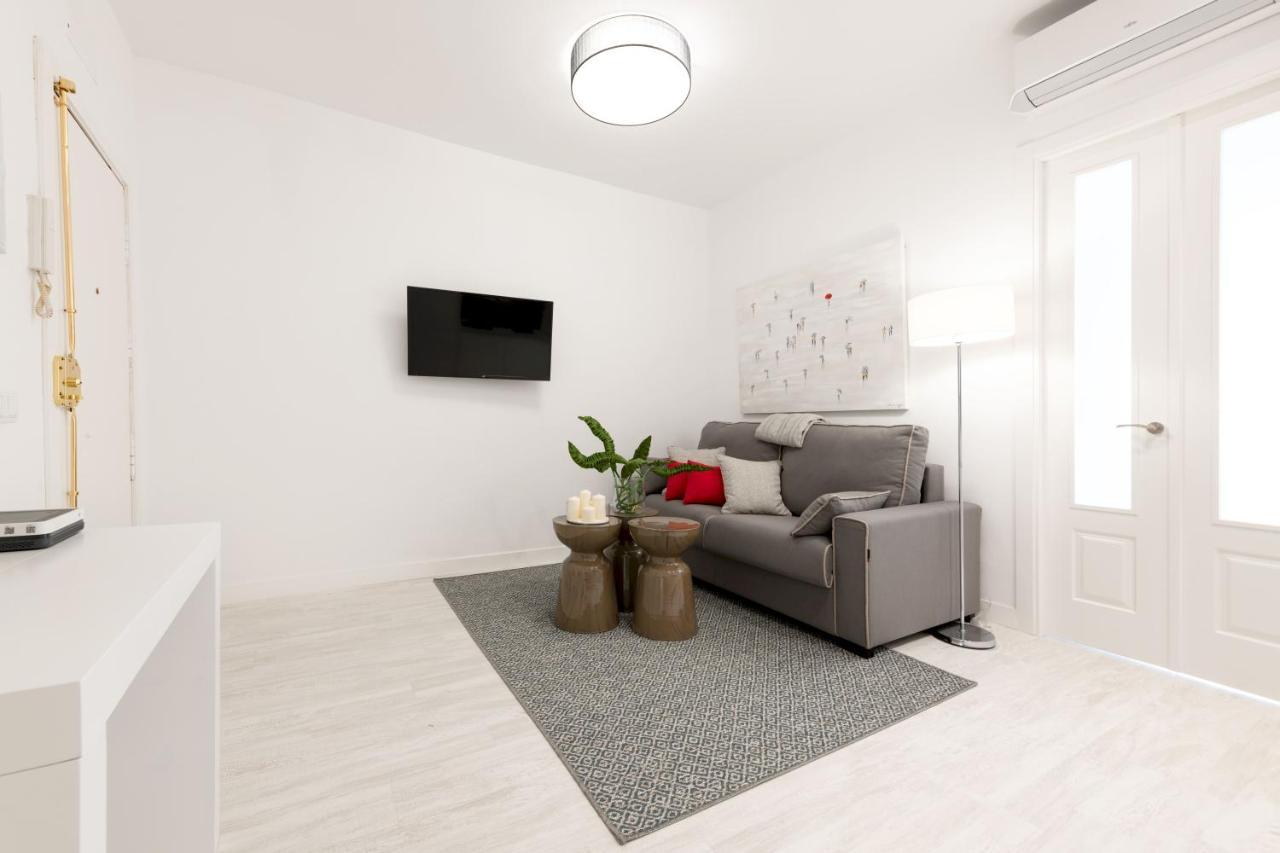 1 Bedroom 1 Bathroom- Lavapies- Minty Stay- Ave Maria マドリード エクステリア 写真